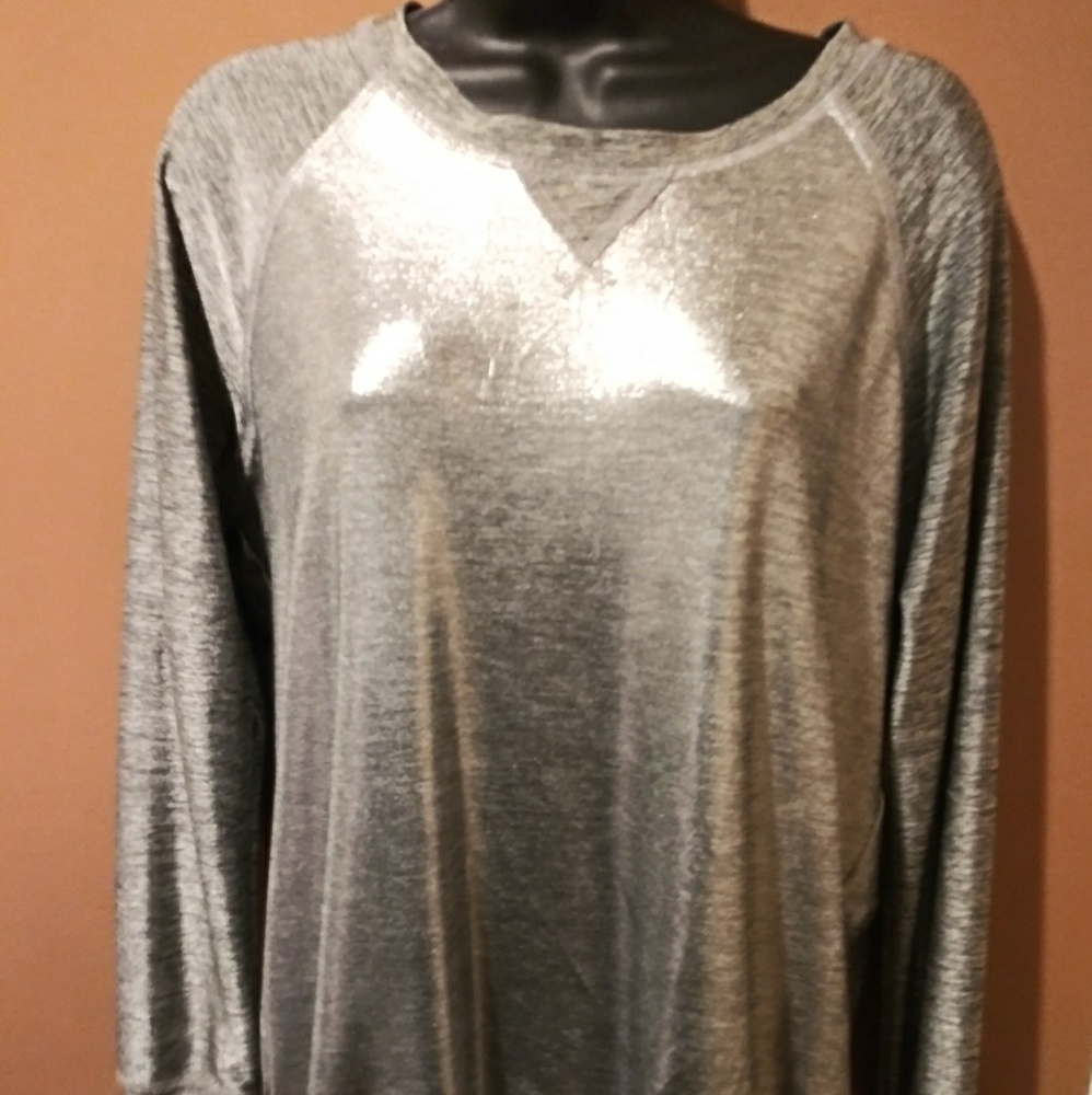 LS1 Gray Silver Sweater Shirt Size Large